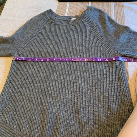 J. Crew Gray Scoopneck Sweater - Womens Size XS - Picture 3 of 7